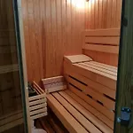 Къща за гости Sky Garden House 2*
