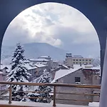 Къща за гости Sky Garden House 2*