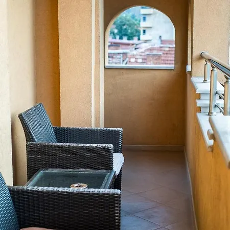 Sky Garden House Гостевой дом