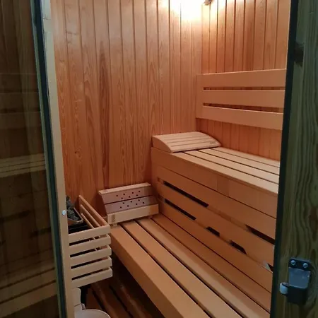 Penzion Sky Garden House 2*